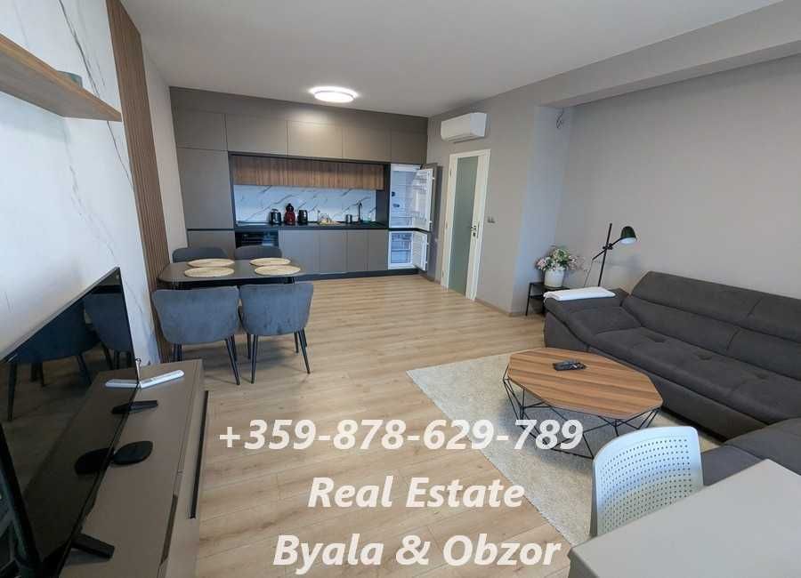 Обзаведен двустаен апартамент с морска гледка на първа линия