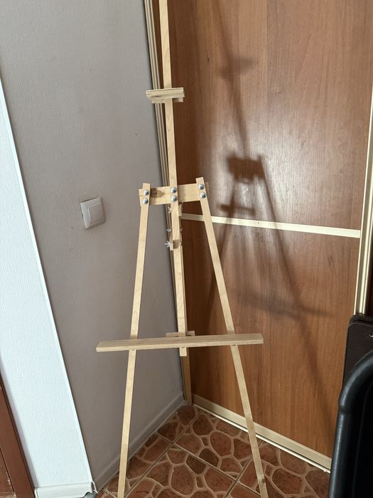 Продам мольберт для рисования