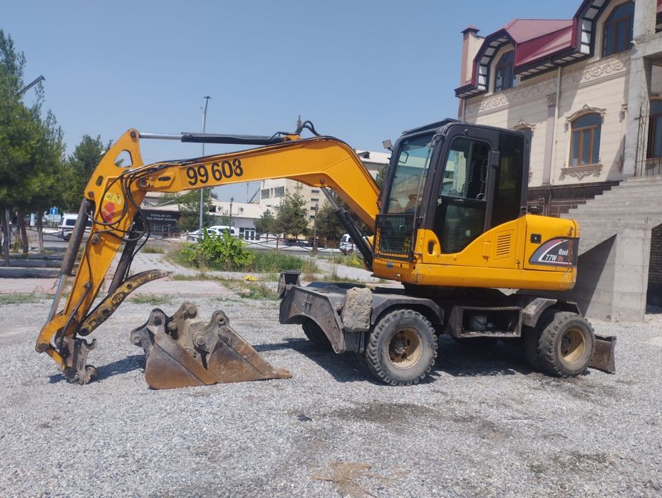 Rodeks ekskavatoʻr 2019 yilda iwlab chqarlgan hama joyi soz