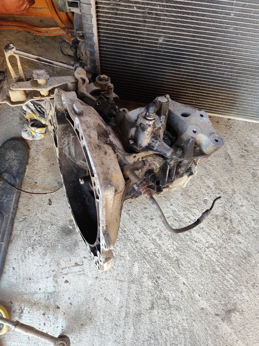 Dezmembrez Opel Astra h 16 benzină