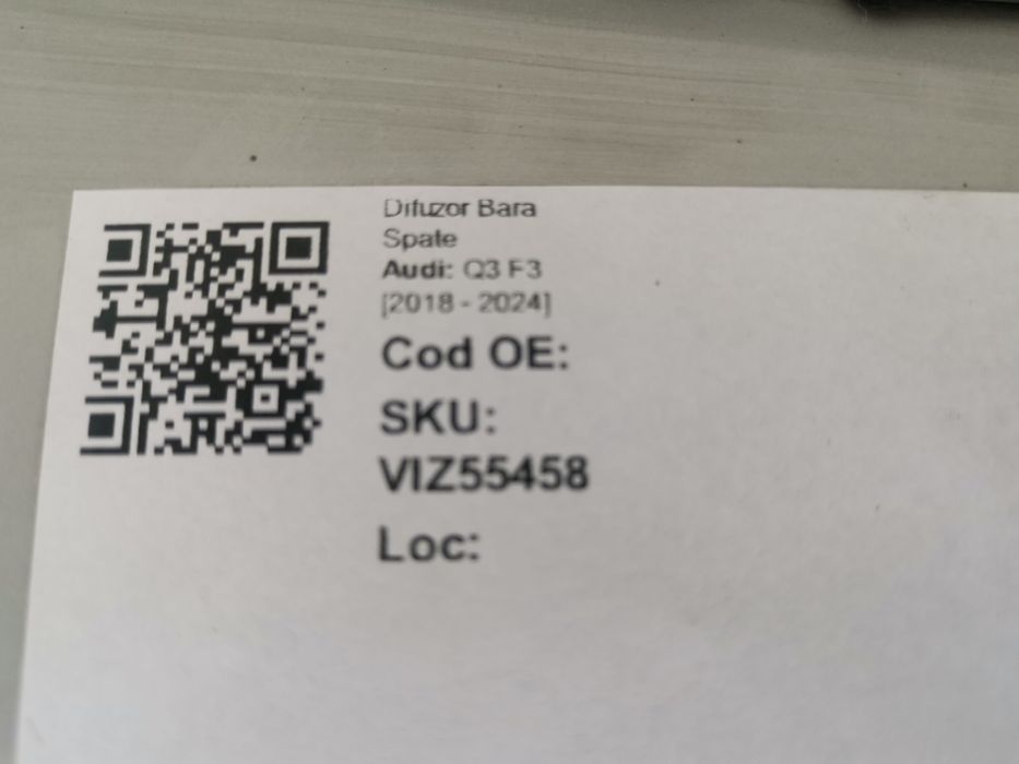 Ауди Кю3 / Audi Q3 F3 Оригинален дифузор за задна броня в добро състоя