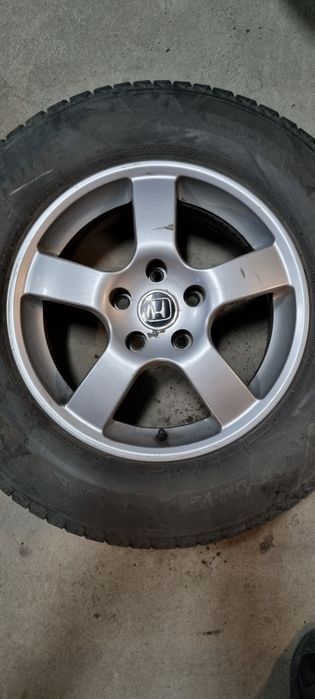 Комплект 16" джанти за Honda със зимни гуми 225/70 R16