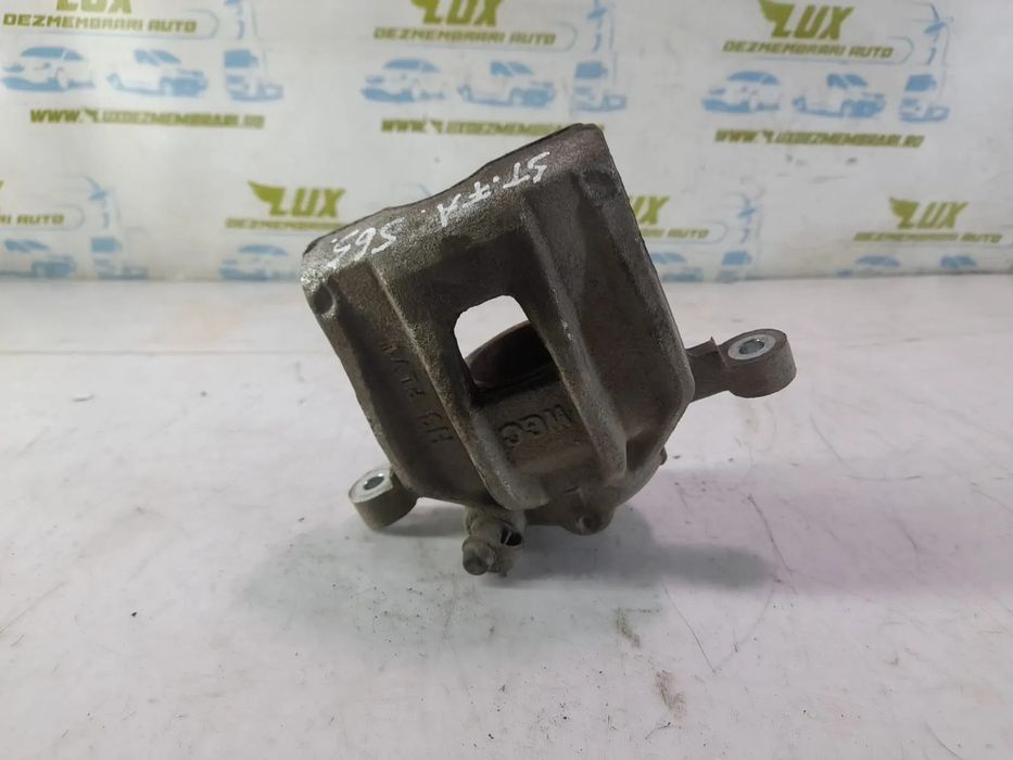 Etrier stanga fata Dacia Spring 1 (facelift) (2022 - 2024) 4DB401
