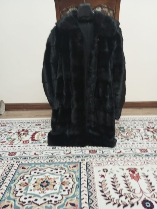Шуба норковая, черная