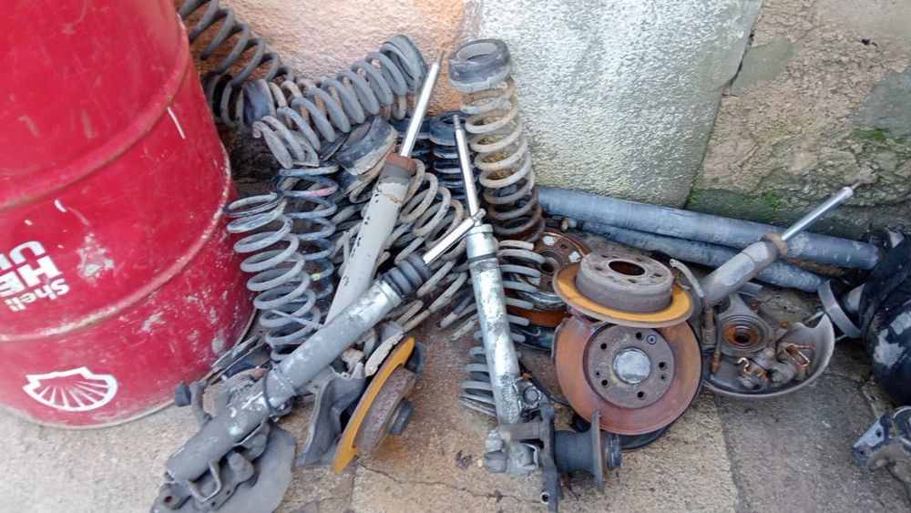 запчасти на 190 Мерседес