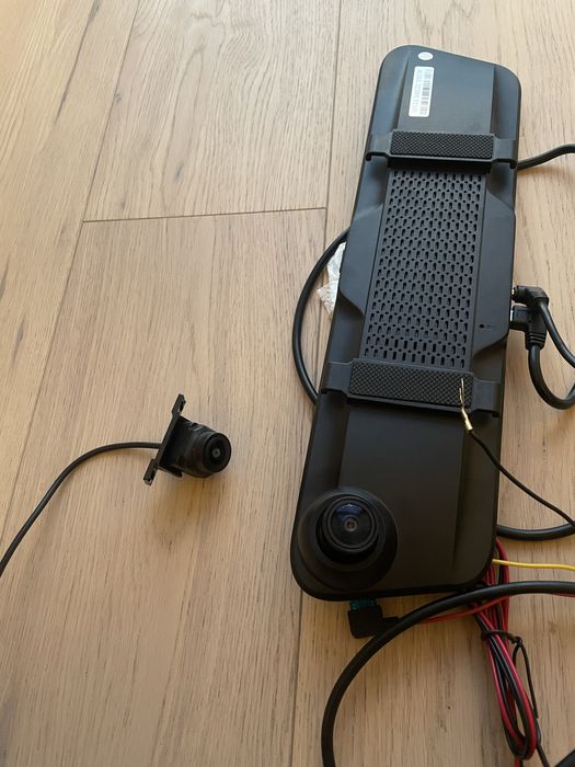 Oglinda retrovizoare 2k si camera fata spate display auto linii ghidaj