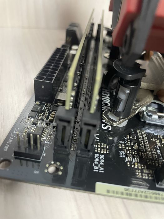 Материнская плата с процессором