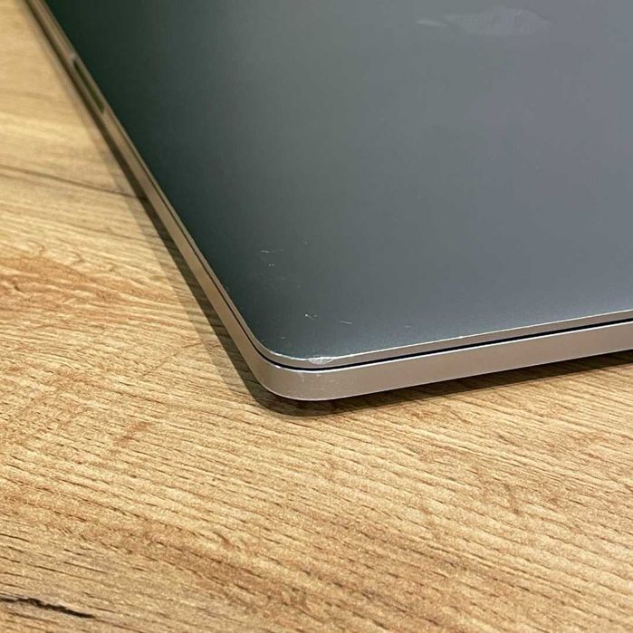 MacBook Pro 15 2016 i7 SSD 512GB RAM 16GB AMD Radeon 455 | TrueGSM