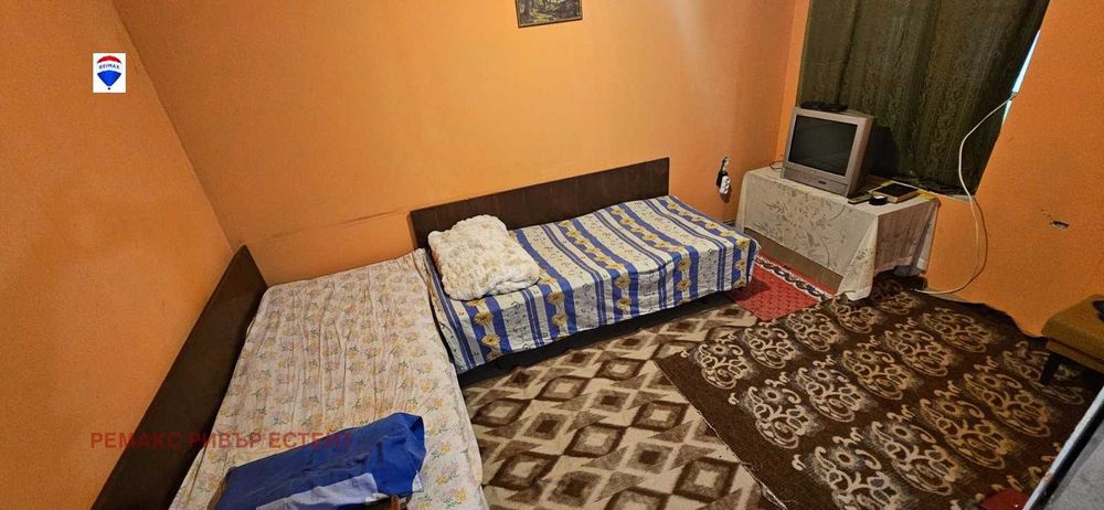 Продава се Къща в с. Юпер, Област Разград - 84 кв.м за 190 €/кв.м - Снимка #4