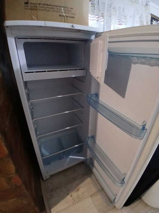 Продам холодильник