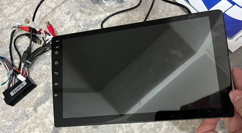 Магнитола на автомобиль