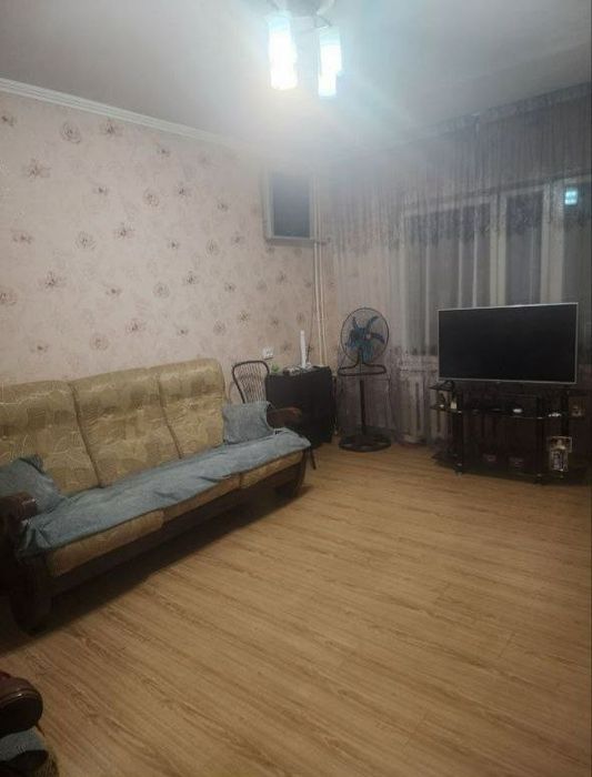 Квартира продаётся Чиланзар 8 квартал 2/3/4 77 серия загс