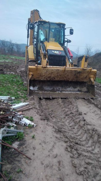 Inchiriere buldoexcavator