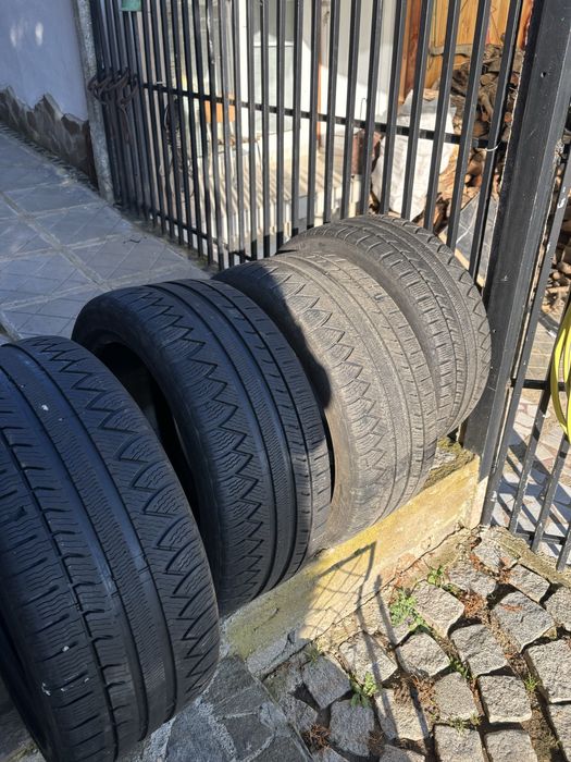 Гуми всесезонни M+S