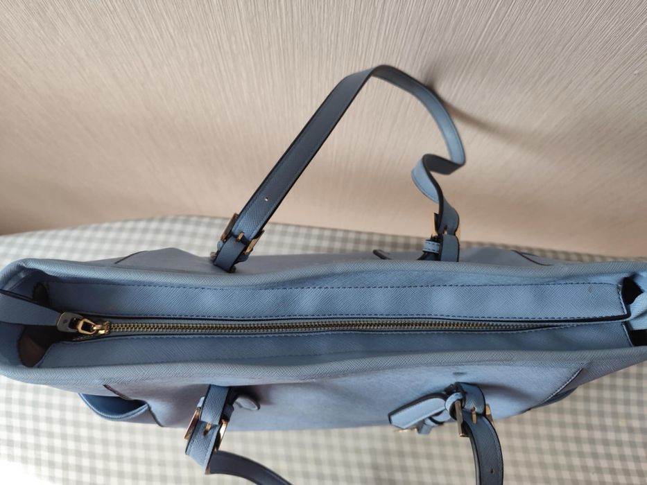 Синя чанта за рамо