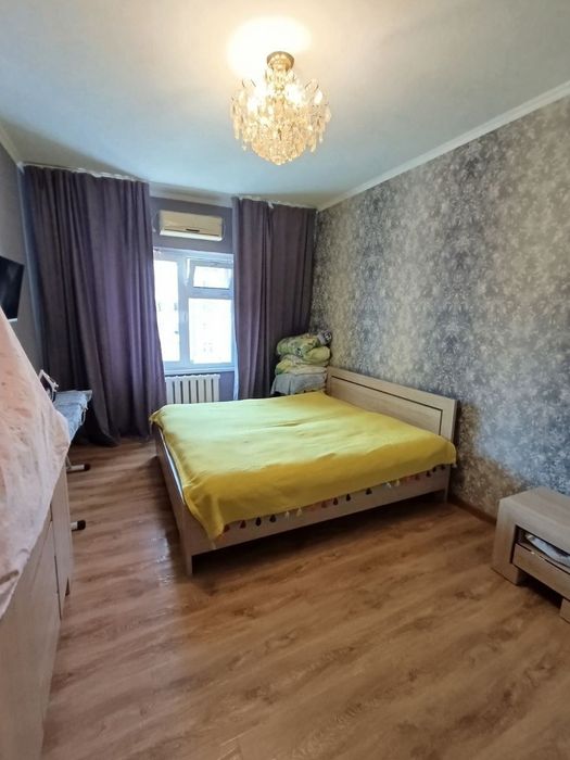Продаётся 4-х комнатная квартира в Сергели 8