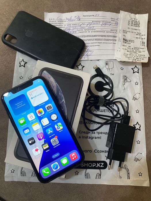 Продам iPhone XR