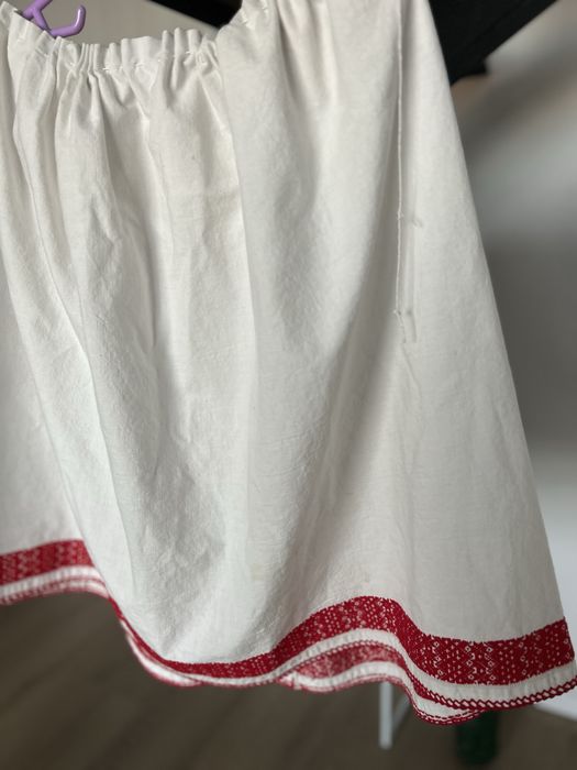 Costum popular autentic oltenesc vechi (~100 ani) – ie, fotă și catrințe țesute manual