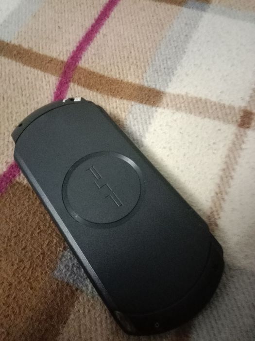 Продам psp прошитый