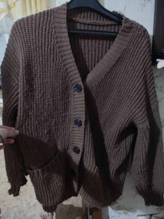 продам  верхние одежды женские