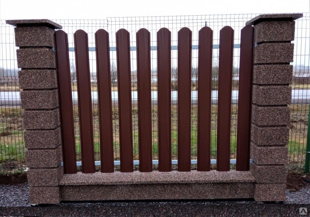 Металлоштакетник для забора от производителя
