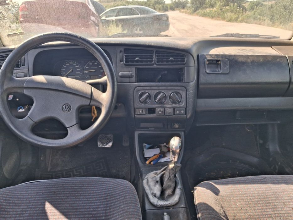 Volkswagen  Golf 3 1.8 на части
