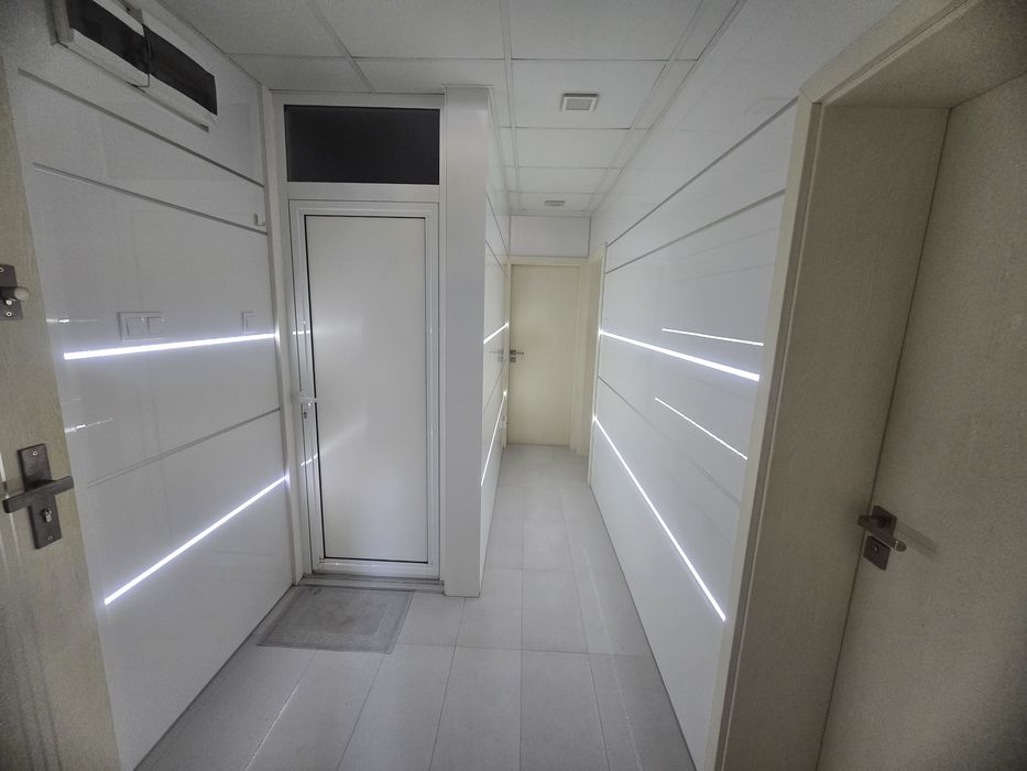 Продава се Тристаен апартамент в Бургас, Славейков - 98 кв.м за 1888 €/кв.м - Снимка #5