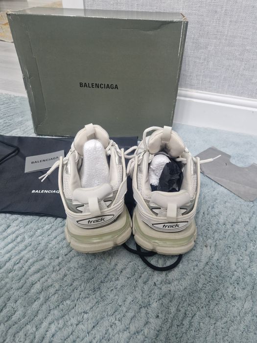 Balenciaga track 1