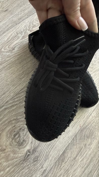 Кроссовки новые р.36-40