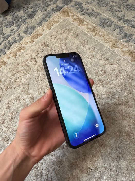 продам айфон 13 256гб