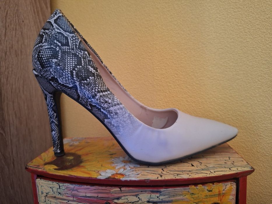 Дамски обувки с висок ток 7 чифта за 60 лв