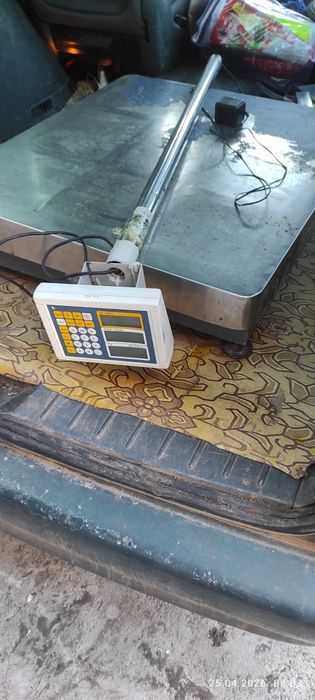 Електронна везна 300 кг