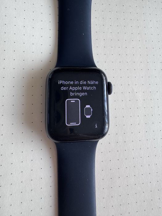 Apple watch SE 40mm, смарт часовник