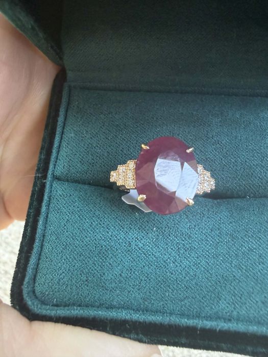 Inel aur galben 14k cu Rubin natural netratat 7,06 ct si diamante naturale certificat