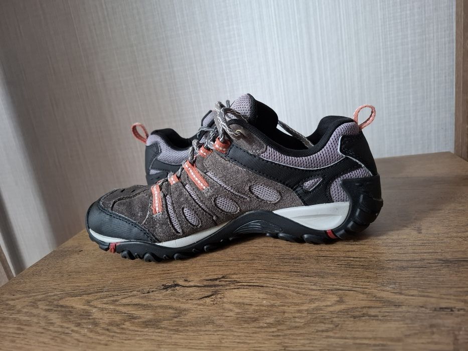 Merrell мъжки обувки 41 номер.