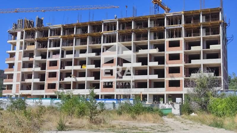 Продава се Двустаен апартамент в Варна, Възраждане 4 - 74 кв.м за 1244 €/кв.м - Снимка #2
