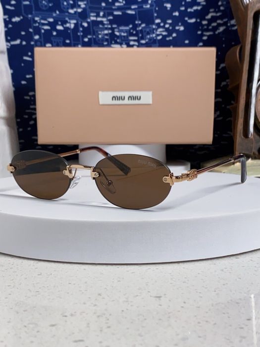 MiuMiu дамски слънчеви очила