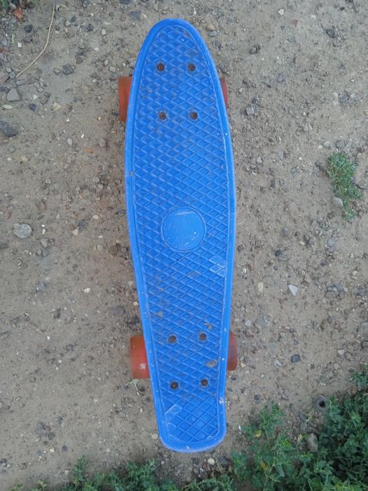 Продается скейтборд срочно