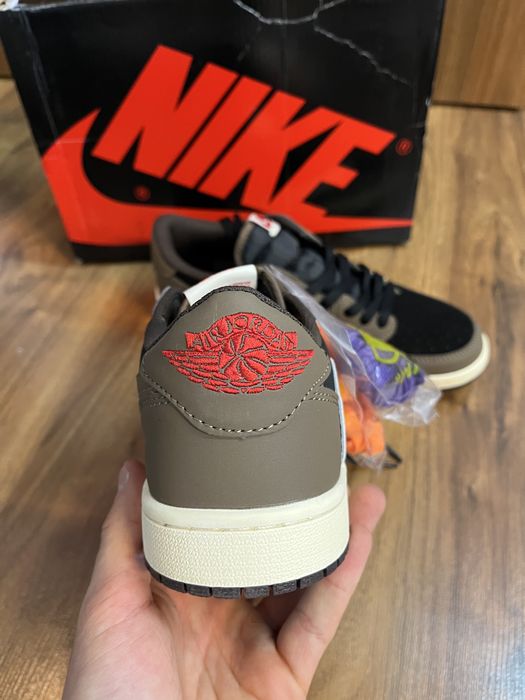 Jordan 1 Retro Low OG SP Travis Scott Mocha marimea 41