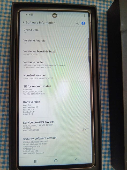 Samsung Galaxy S25 Ultra, functional, cu fisura la ecran