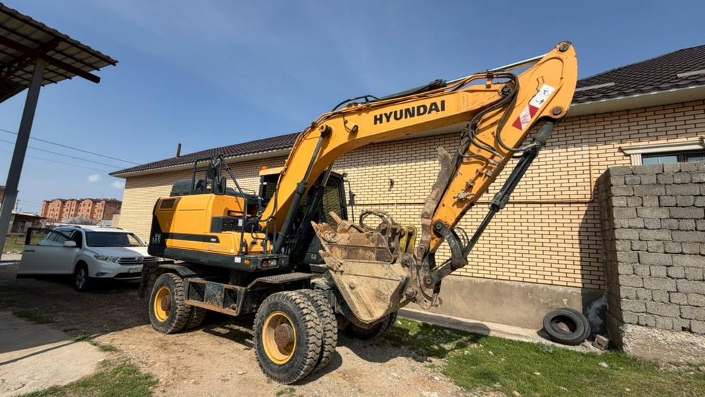 Блужник сатылады Экскаватор погрушик бар