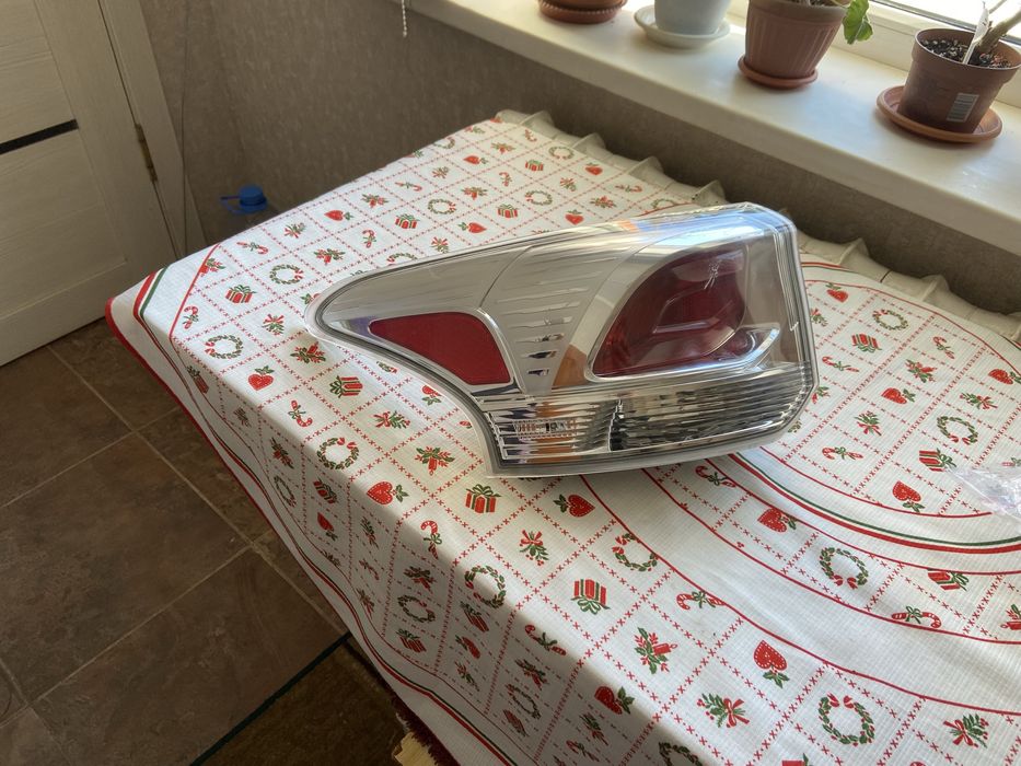 Фара задняя Outlander оригинал