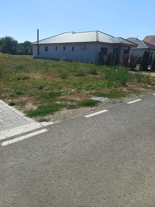Teren Intravilan 10 ari