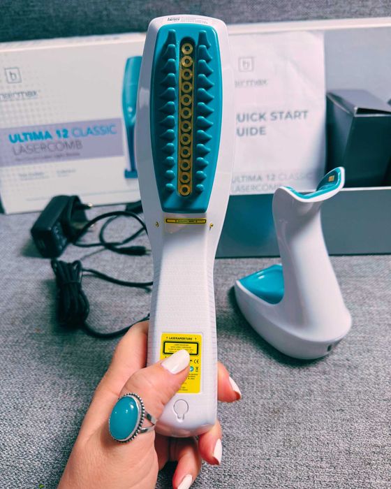 HairMax Ultima 12 Classic LaserComb – лазерен гребен за растеж на коса