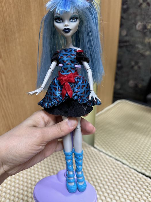 Продам куклу  монстр хай!