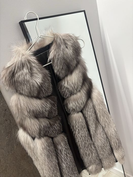 Vesta gri din blana naturala