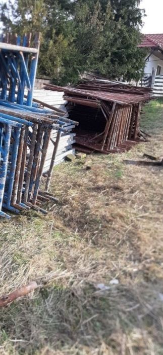 Inchiriez schela metalica