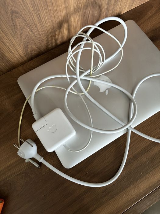 Macbook работи перфектно