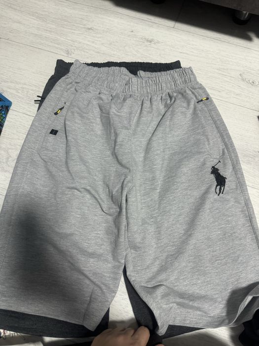 Продам мужские шорты