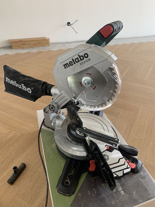 Продам углорез Metabo kgs 216 m